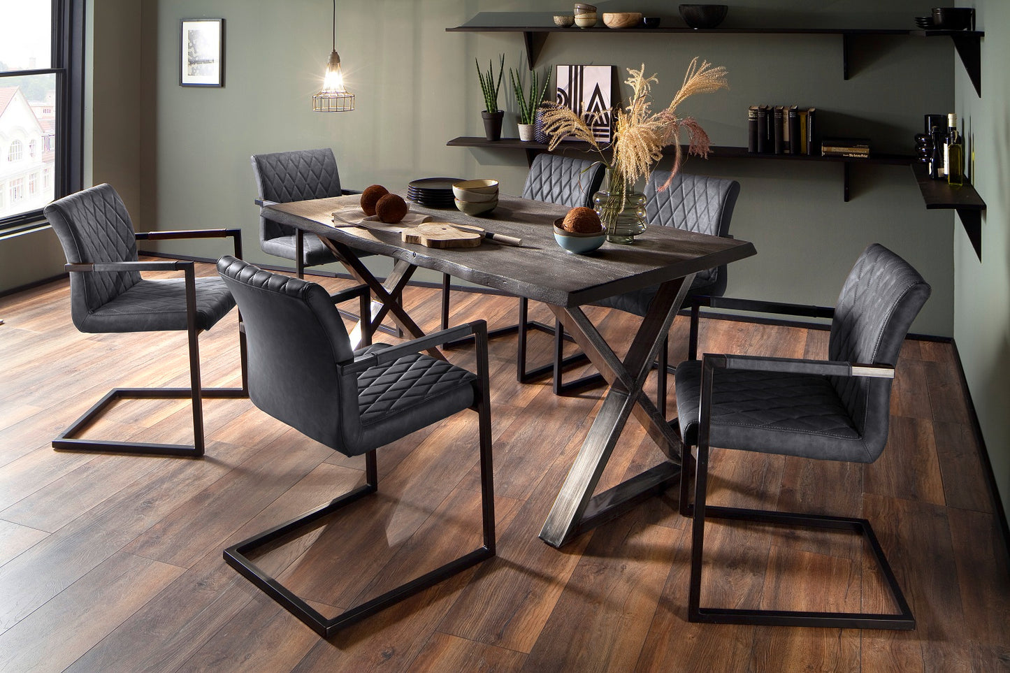
                  
                    Freischwinger 4-er Set Vintagelook grau / Metall Kina
                  
                