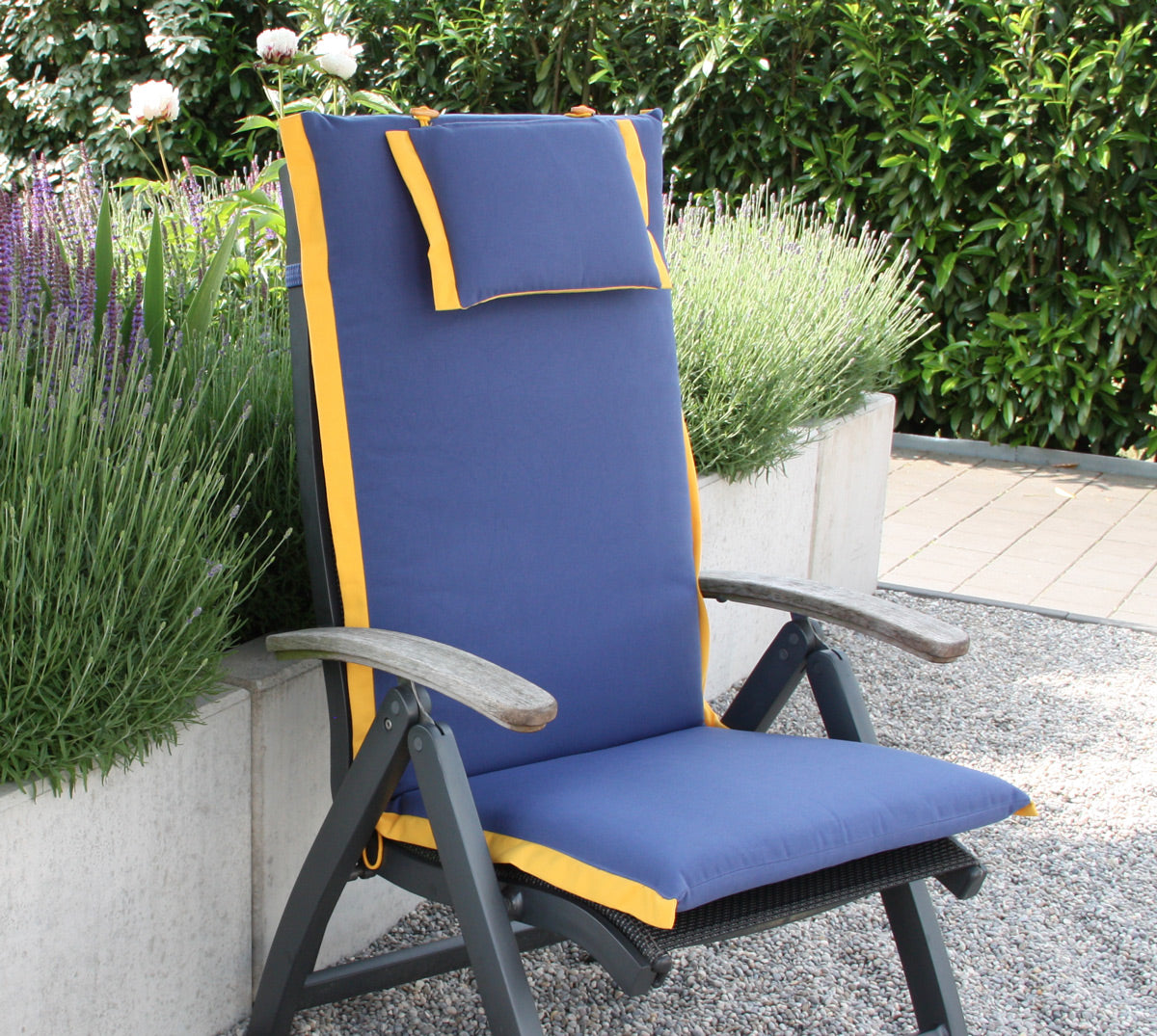 
                  
                    Gartenmöbel Auflage für Hochlehner 120 cm blau / gelb
                  
                