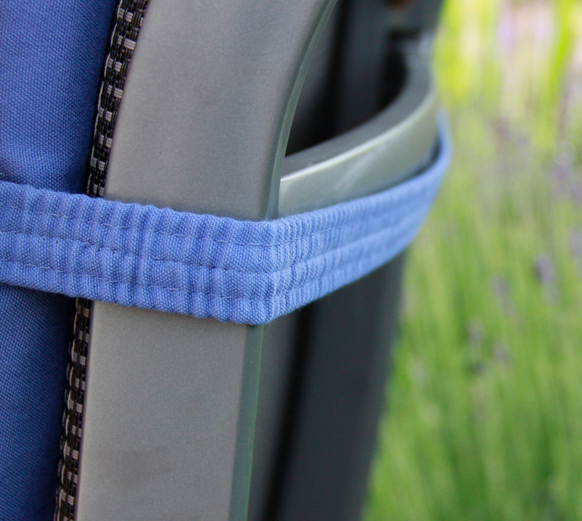 
                  
                    Gartenmöbel Auflage für Hochlehner 120 cm blau / gelb
                  
                