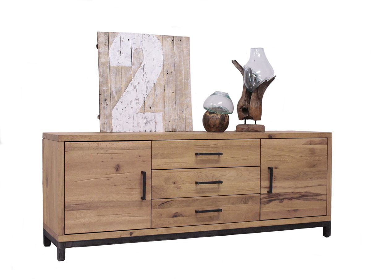 
                  
                    Sideboard Eiche massiv geölt Bestano
                  
                