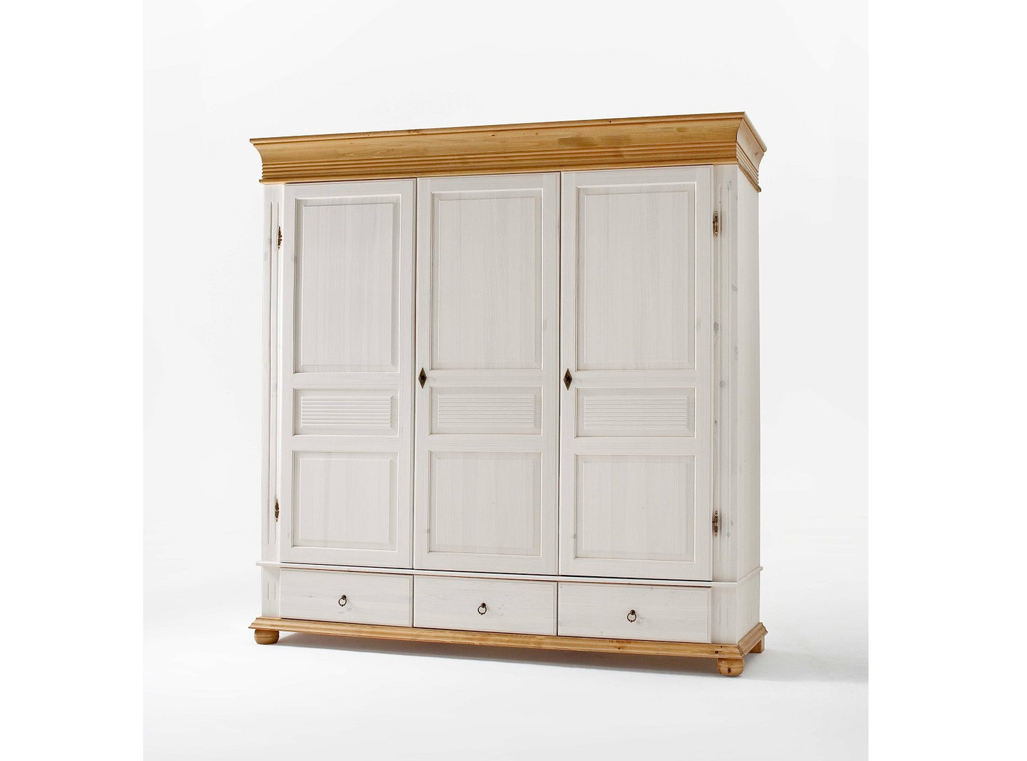 
                  
                    Kleiderschrank 3 trg. Kiefer massiv weiß / antik Landhausstil Oslo
                  
                