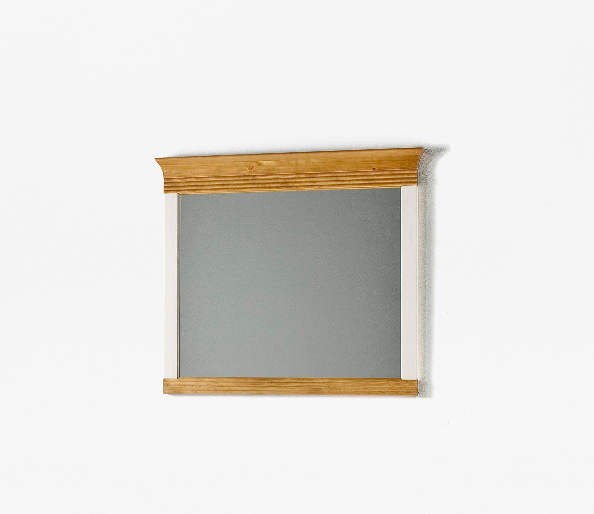 
                  
                    Spiegel Kiefer massiv weiß / antik Landhaus Oslo
                  
                