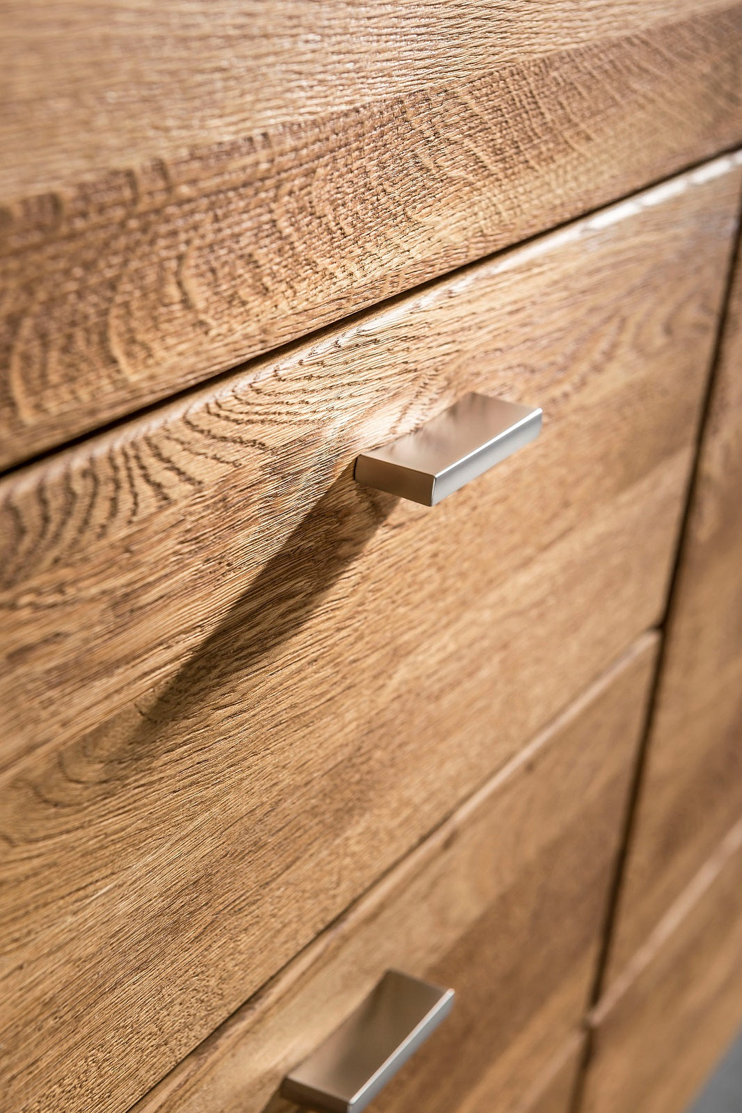 
                  
                    Sideboard Front Eiche massiv Hirnholzscheibe - Velle
                  
                