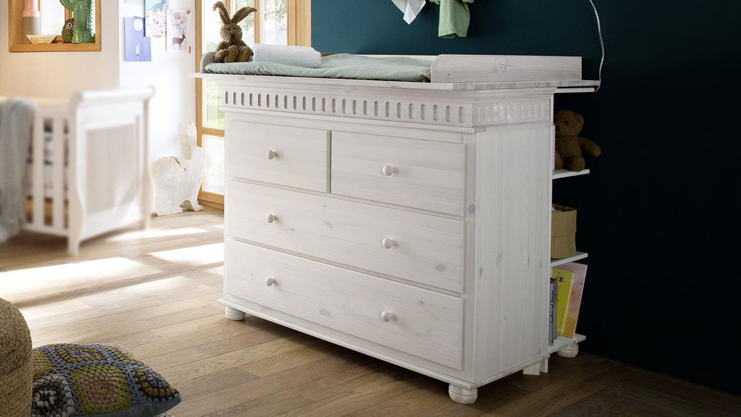 
                  
                    Babyzimmer 5 tlg. Kiefer massiv weiss lasiert Landhausstil - Helsinki
                  
                