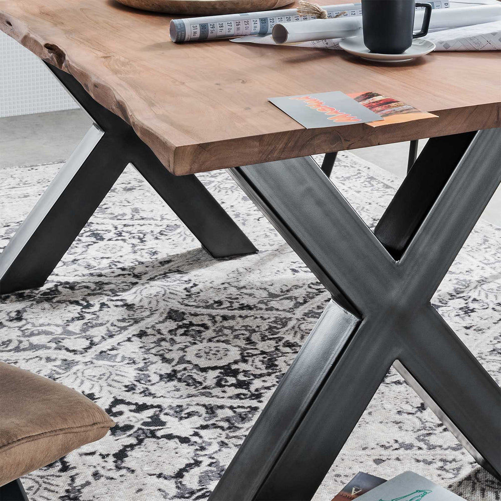 
                  
                    Esstisch 200 x 90 cm Baumkante 35 mm Massivholz X-Gestell antik - AroX
                  
                