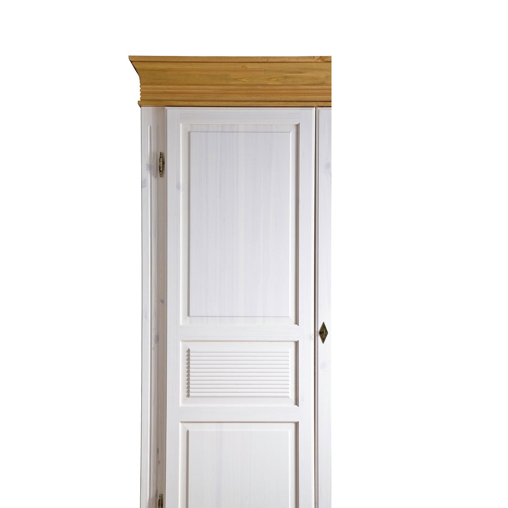 
                  
                    Kleiderschrank 4 trg. Kiefer massiv Landhaus weiß / antik Oslo
                  
                